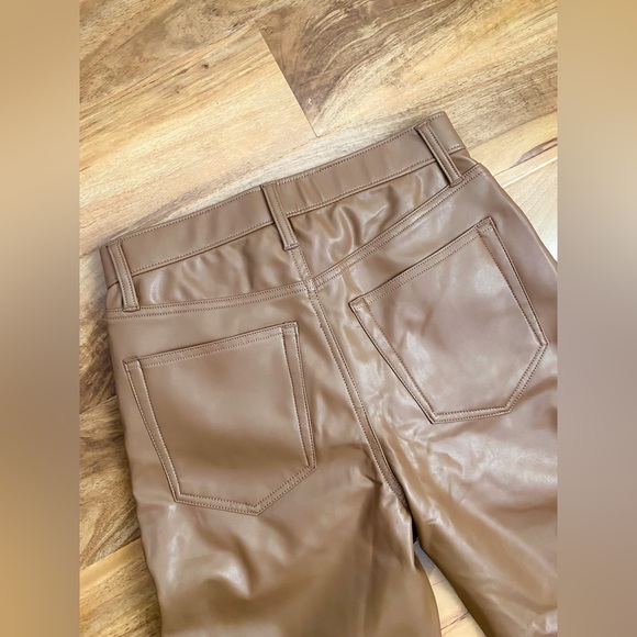 Abercrombie & Fitch 90’s Straight Ultra High Rise Tan Vegan Leather Pants 28 6S - Picture 9 of 10